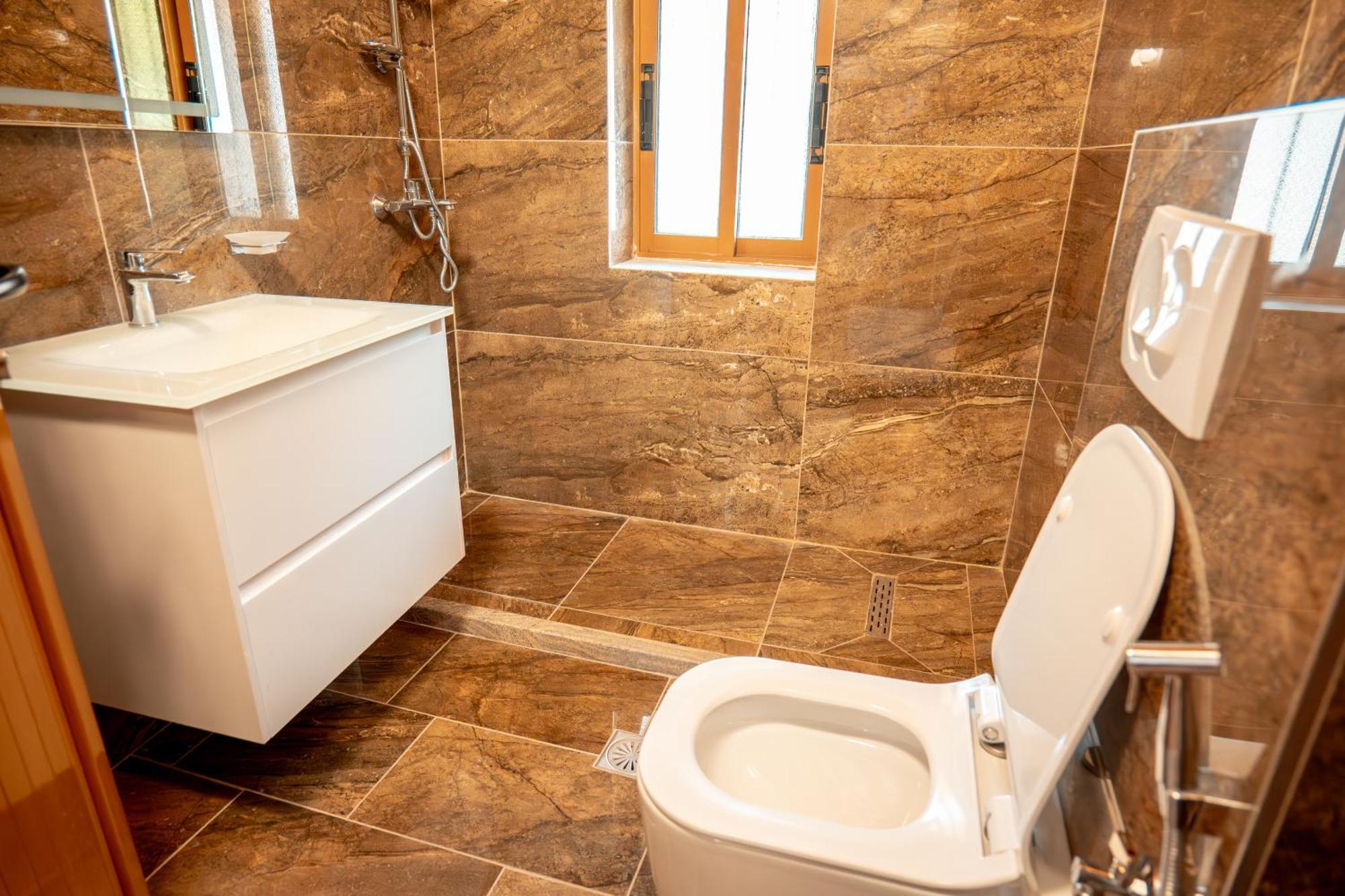 Appartement Fabio Gjirokastër